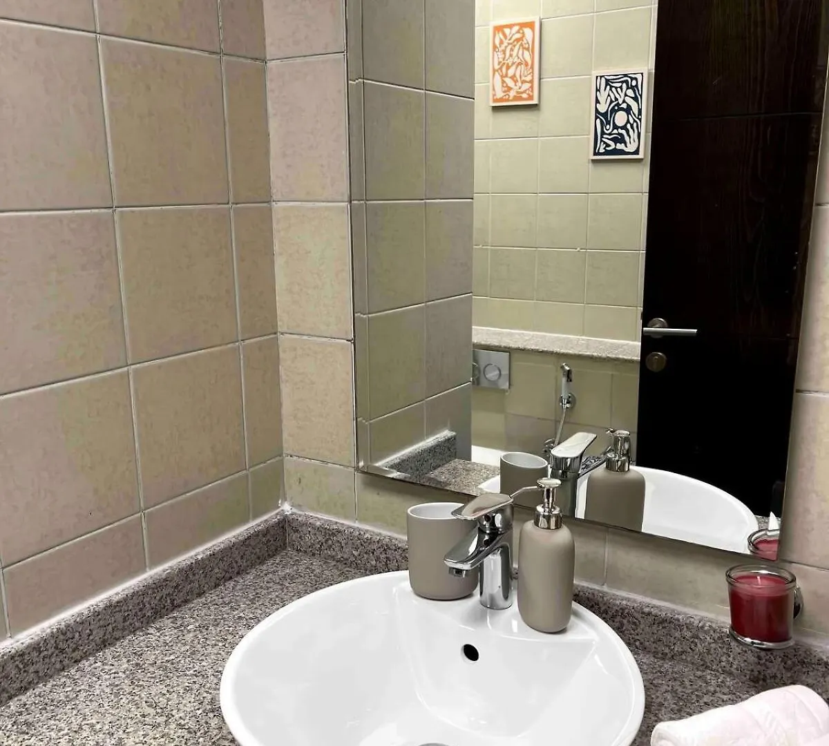 Modern Skyline 2-Bedroom With Sea View Dubai 0*,  United Arab Emirates